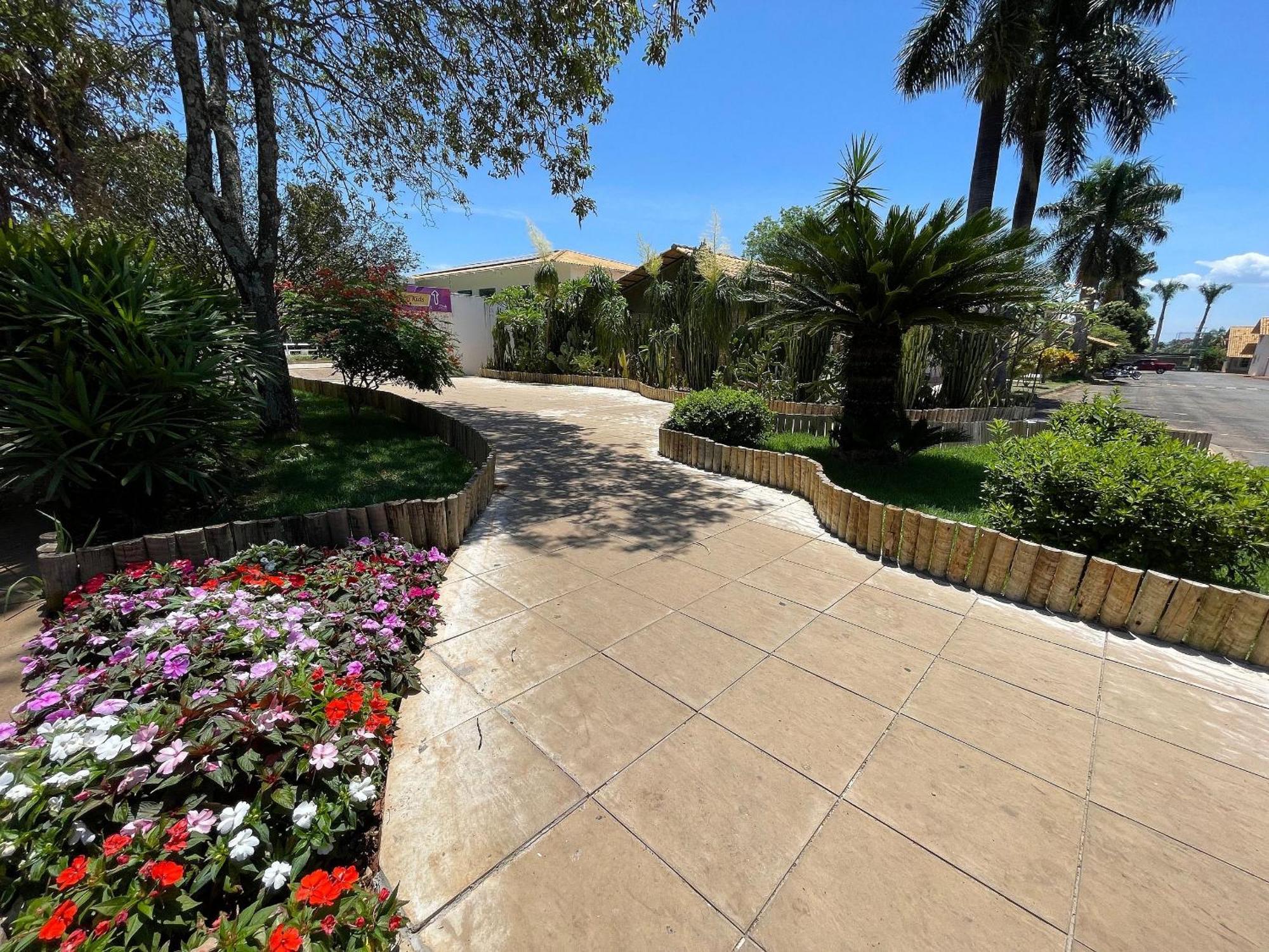 Di Roma Internacional Resort Apartamentos Para Temporada Caldas Novas Exteriér fotografie